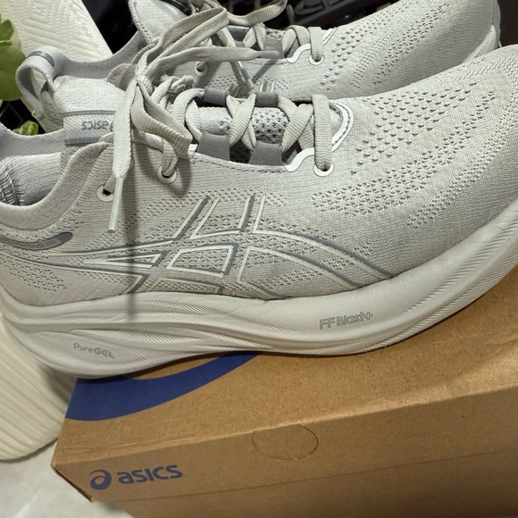 Asics Gel Nimbus Womens 8 - Picture 2 of 4